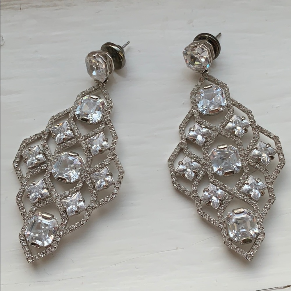 Henri Bendel chandelier earrings. MINT condition.